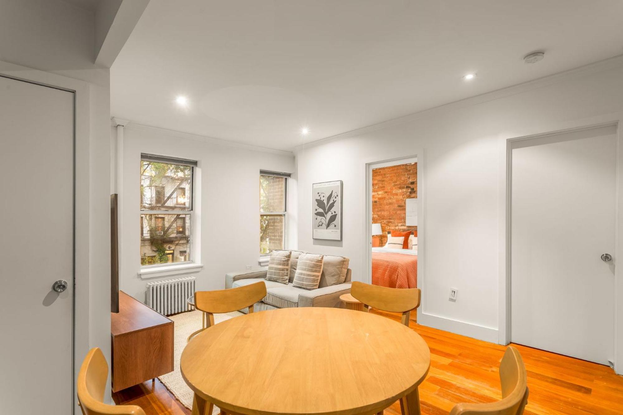 Apartment Charming East Village 3bedroom 2bath Near Tompkins Square Park