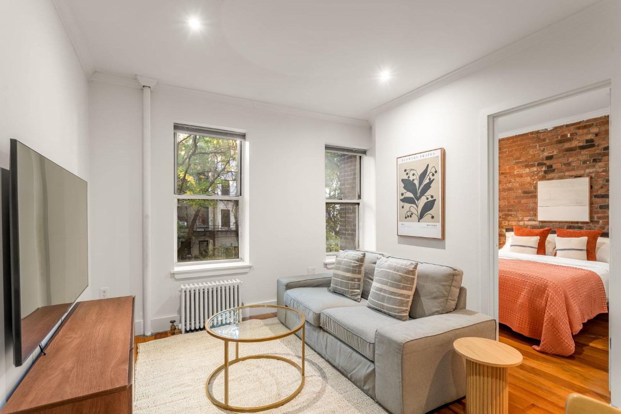 Apartment Charming East Village 3bedroom 2bath Near Tompkins Square Park *